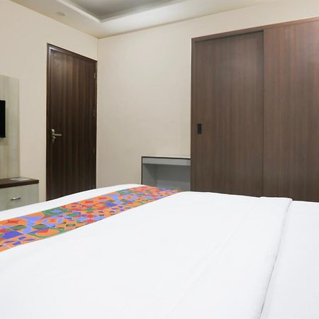 Fabhotel Bliss Premium 古尔冈 外观 照片