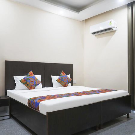 Fabhotel Bliss Premium 古尔冈 外观 照片