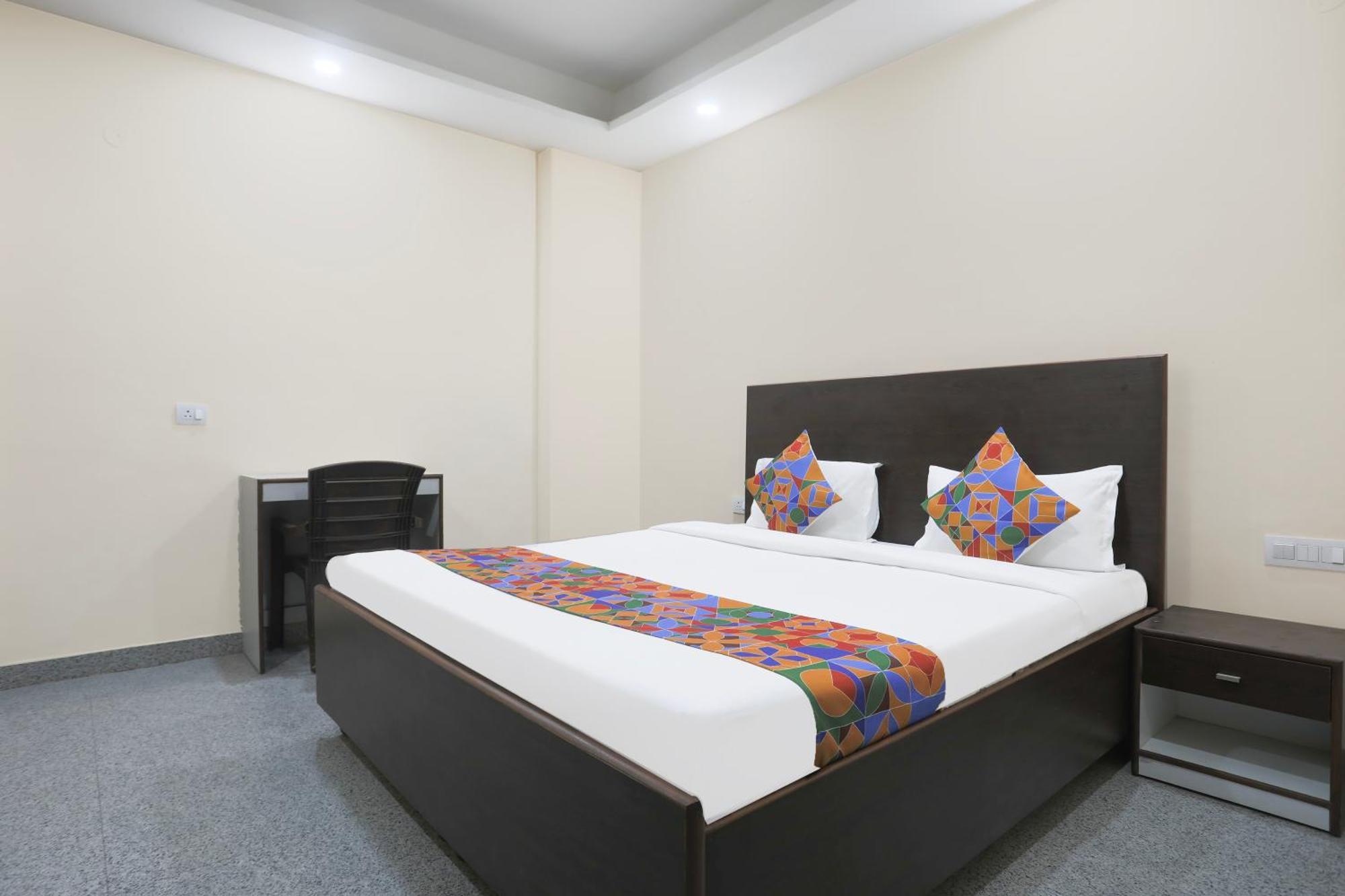 Fabhotel Bliss Premium 古尔冈 外观 照片